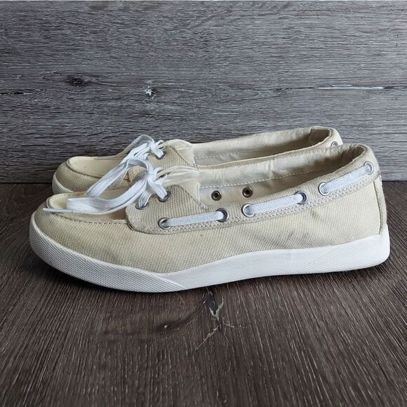 LL Bean Women's Cream Leather Slip On Comfort Loafer Boat Shoes Size 9M - Picture 4 of 11